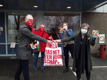 https://leusden.sp.nl/nieuws/2021/03/actie-sp-leusden-bij-zorgcentra-en-supermarkten-groot-succes